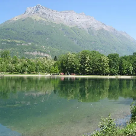 Des 2 Cols Porte Des Bauges Saint-Pierre-d'Albigny